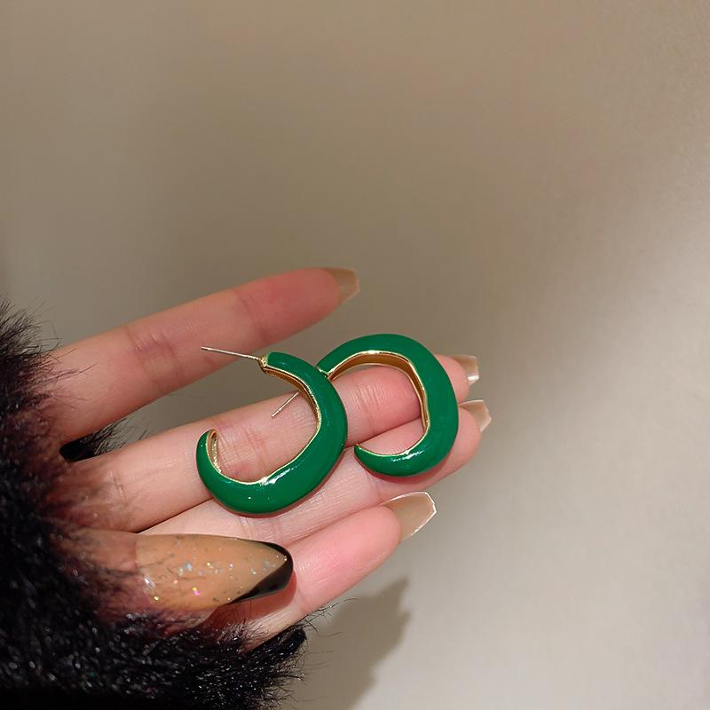 

Серьги-пусеты C-образной формы в корейском стиле, с серебряной иглой S925, с капельным маслом - Модная бижутерия в стиле легкой роскоши зелёный