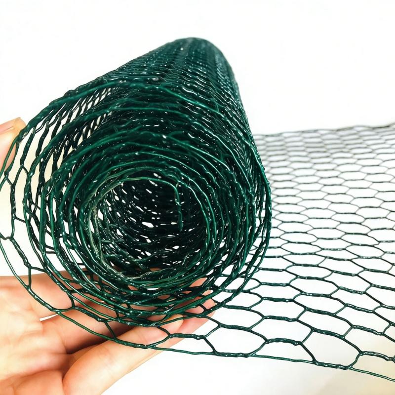 Lightweight Green Coated Galvanized Wire Mesh Flexible Cuttable for Easy DIY Plant Trellis & Vegetable Garden Protection