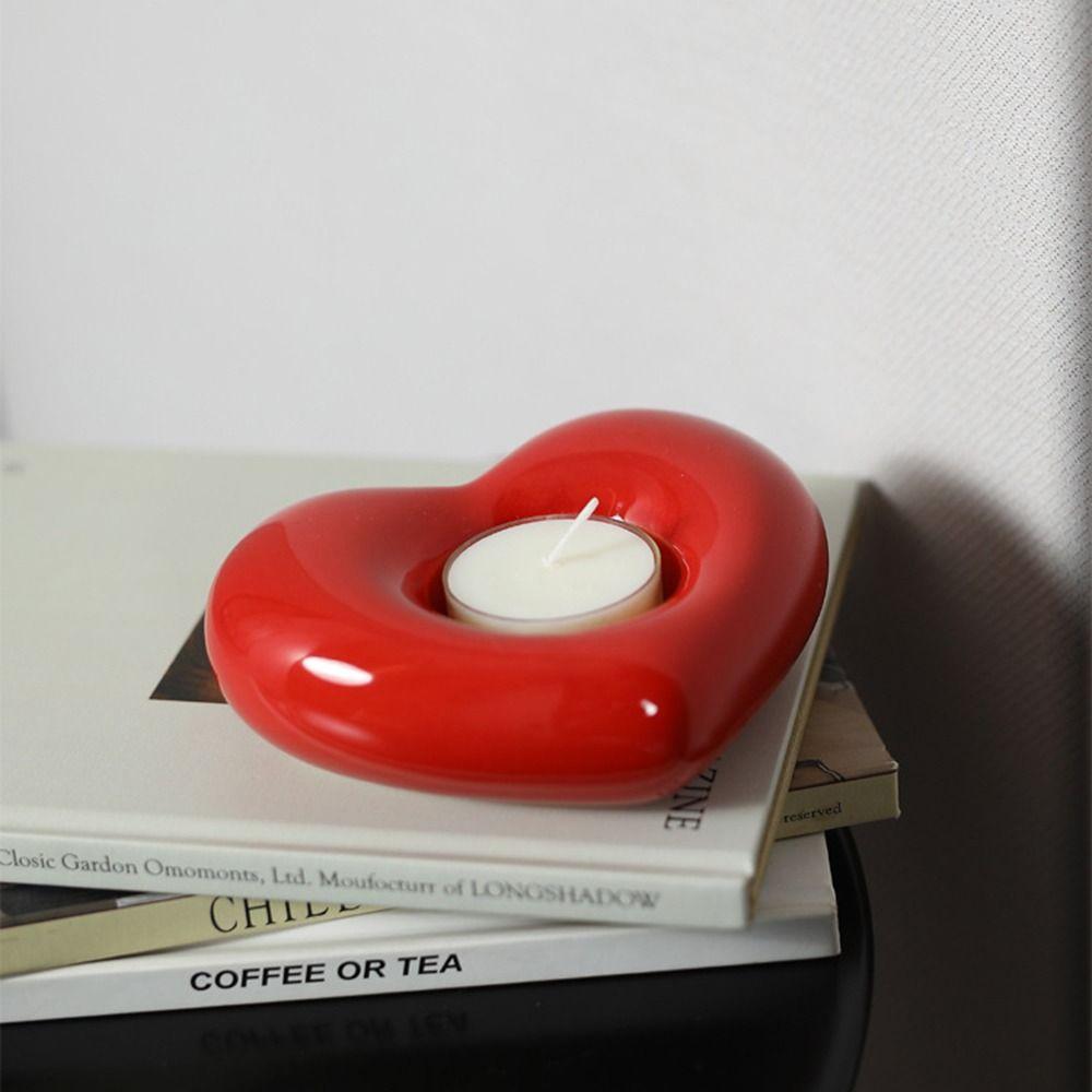 Ceramic Material Heart Shaped Candle Holders Red/White Color Heart Shape Design Ceramic Candlestick Decorative Smooth Surface