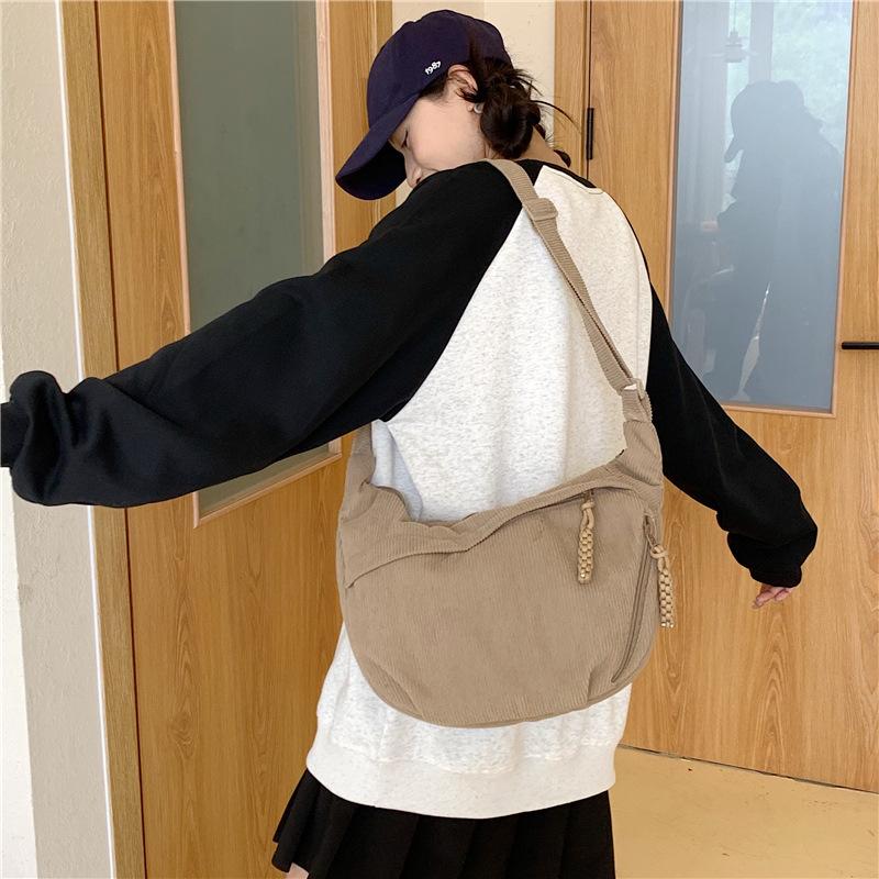 2025 Spring New Simple Large-capacity Messenger Bag Female Student Small Satchel Sports Versatile Backpack Dumpling Bag