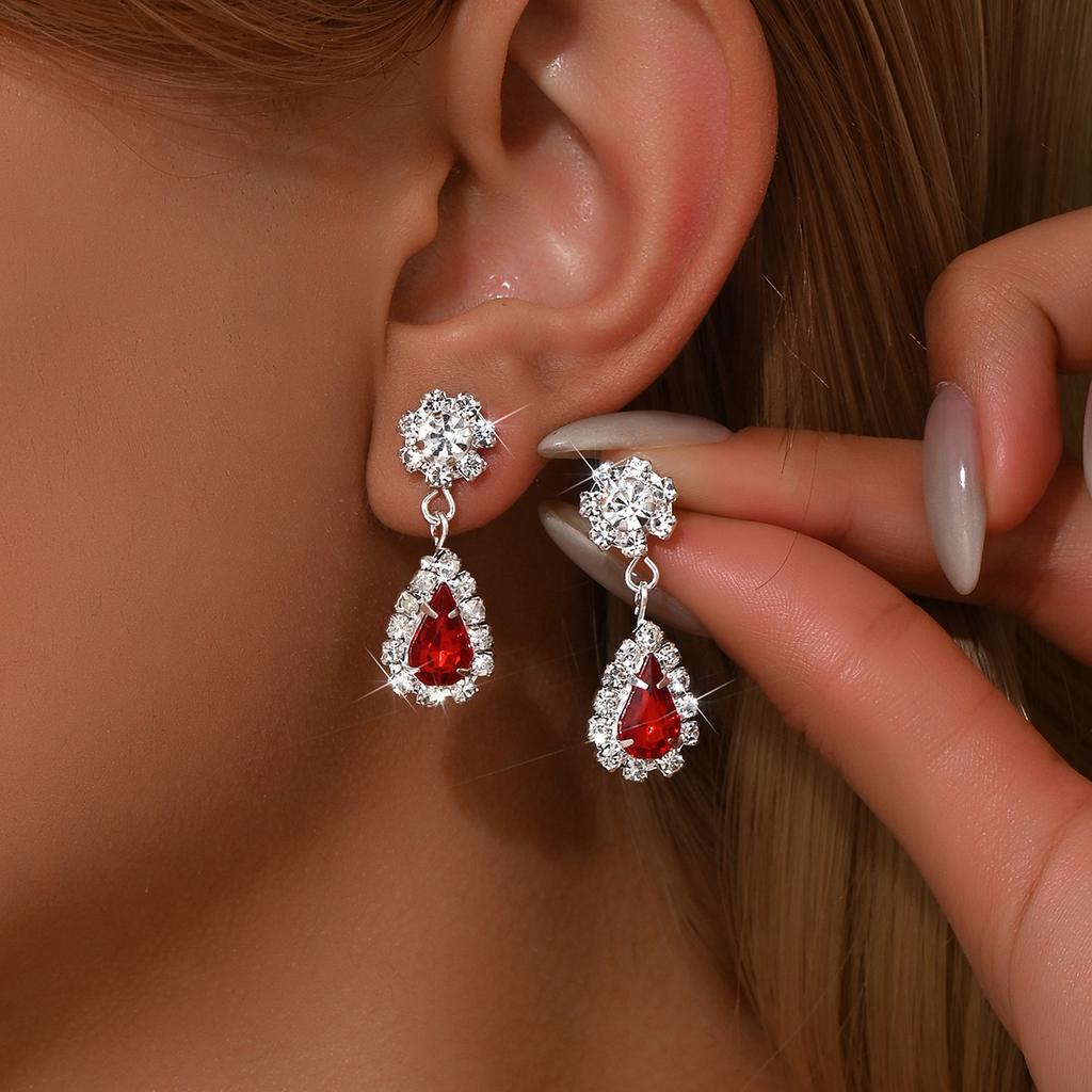 Leichter Luxus Wassertropfenförmig Super Glitzernd Temperament Hochwertig Zeigt Das Gesicht Kleine Ohrringe Ohrringe Modeschmuck Ohrringe Damen