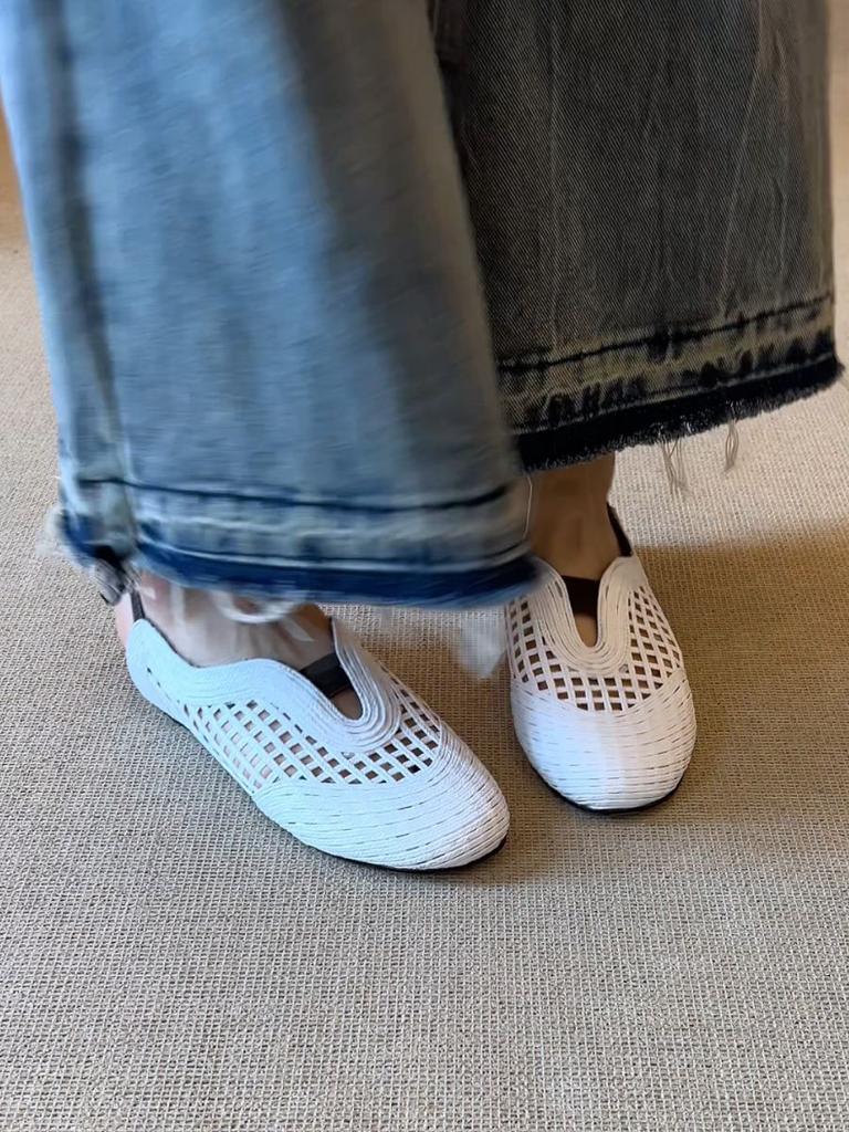 French retro design sense woven hollowed-out vacation wind slope heel lazy fashion versatile and comfortable outer bag head sandals