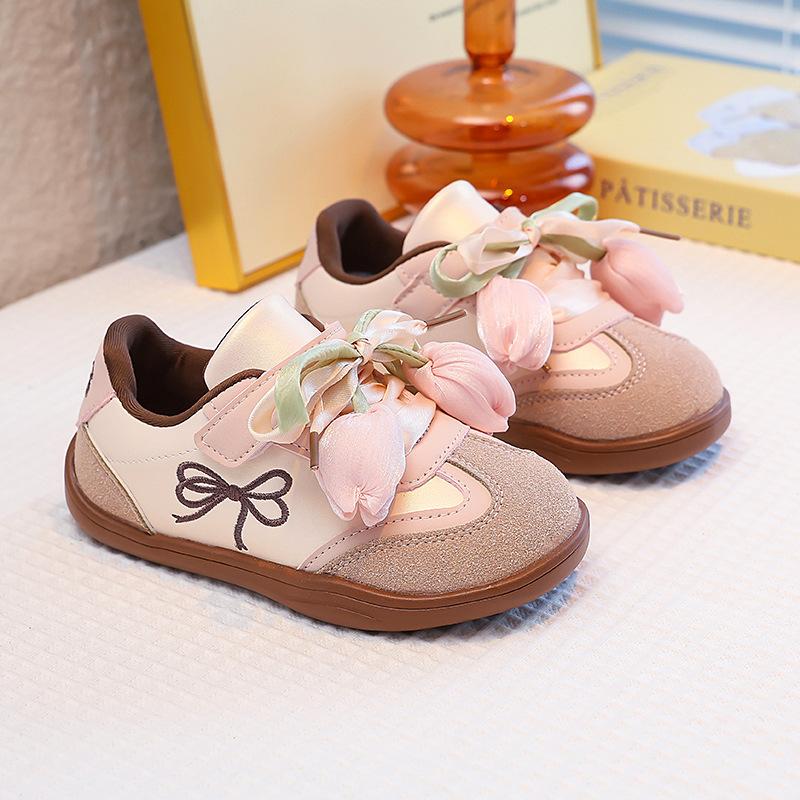 

Girls Tulip Sneakers 2025 Autumn New Children s Board Shoes Girls German Training Shoes Bow Casual Shoes 23-25 yards, 3 pairs in one hand
