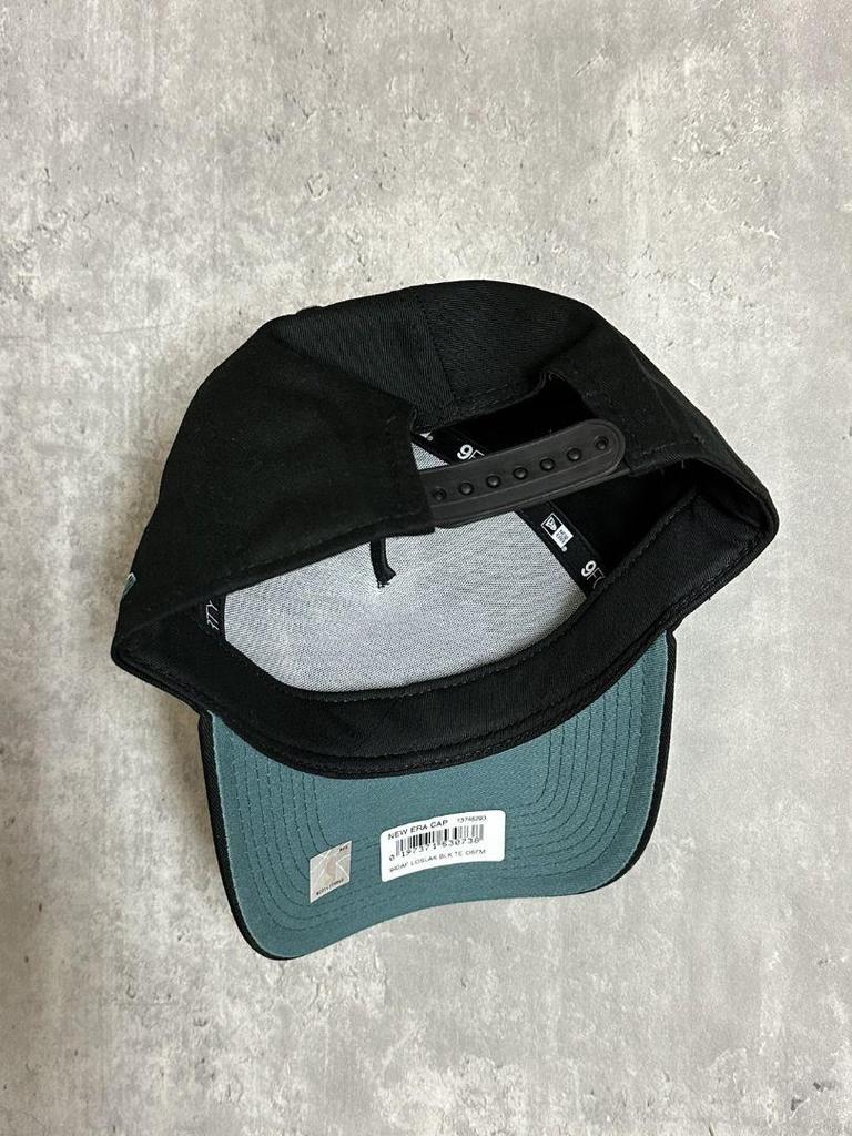 [USED] New Era Los Angeles Lakers Rubber Badge Cap