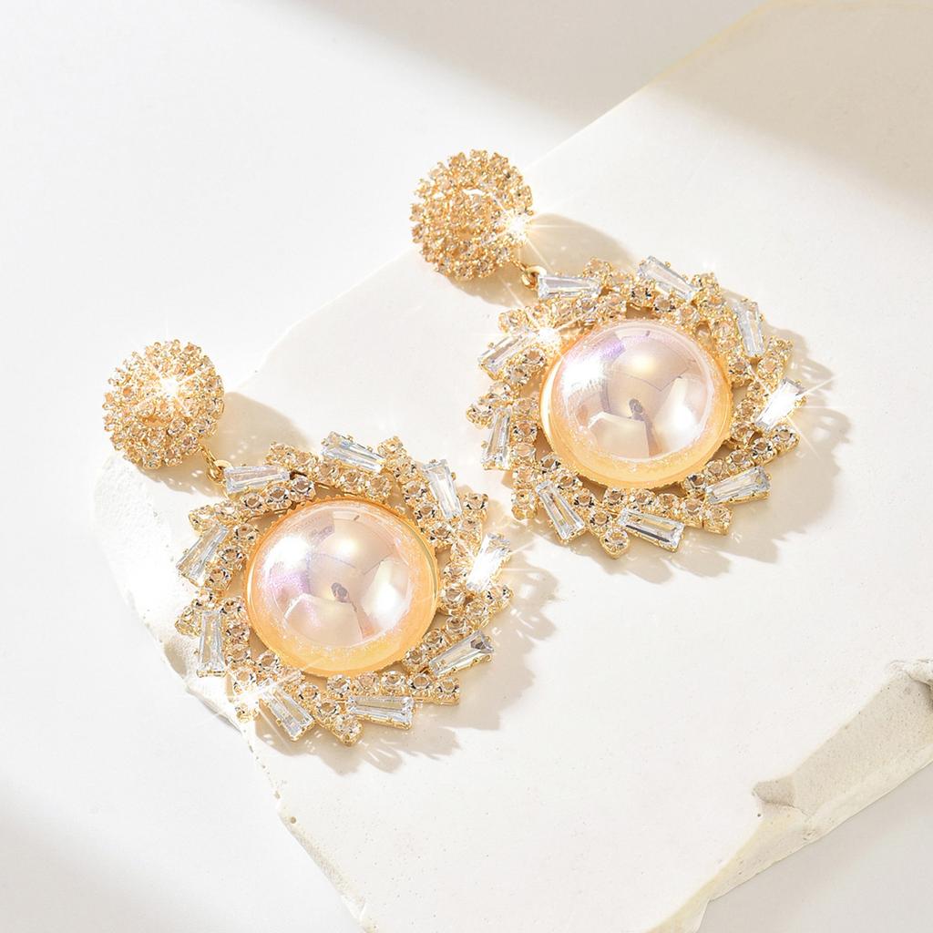 Light Luxury French Zircon Pearl Earrings Niche Design Sense Exaggerated Stud Earrings Sense Fashion Earrings Women