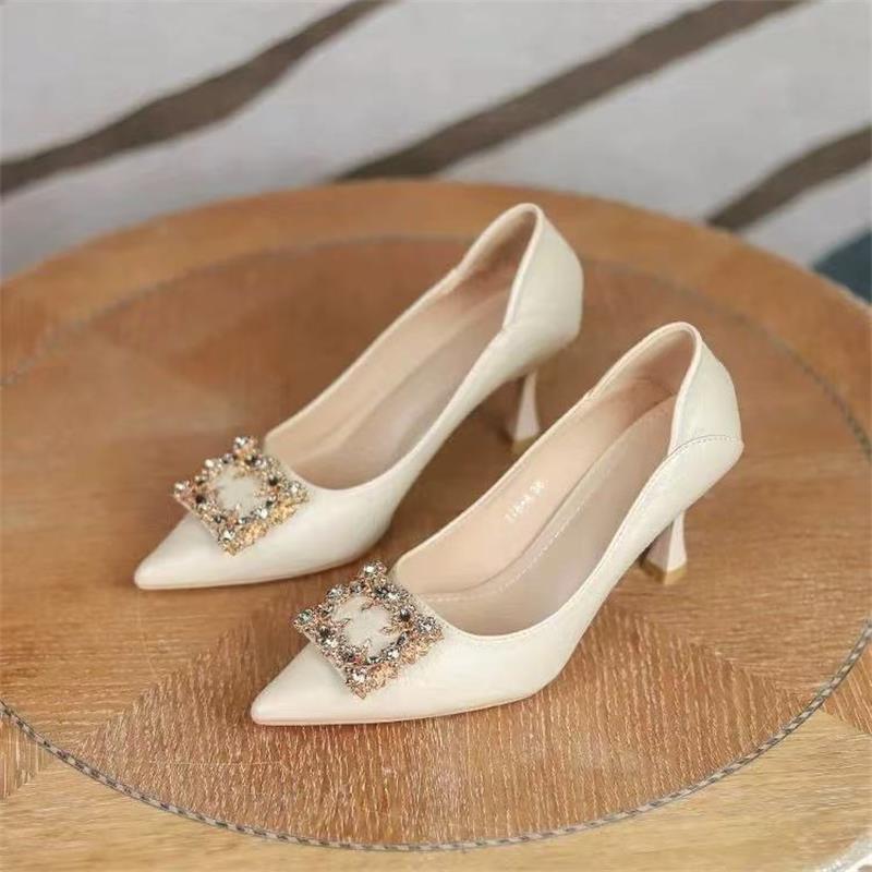 

Летняя мода универсальные туфли-лодочки со стразами женские 2025 новые остроносые на тонком каблуке из мягкой кожи на мягкой подошве темпераментные туфли для подружки невесты 40