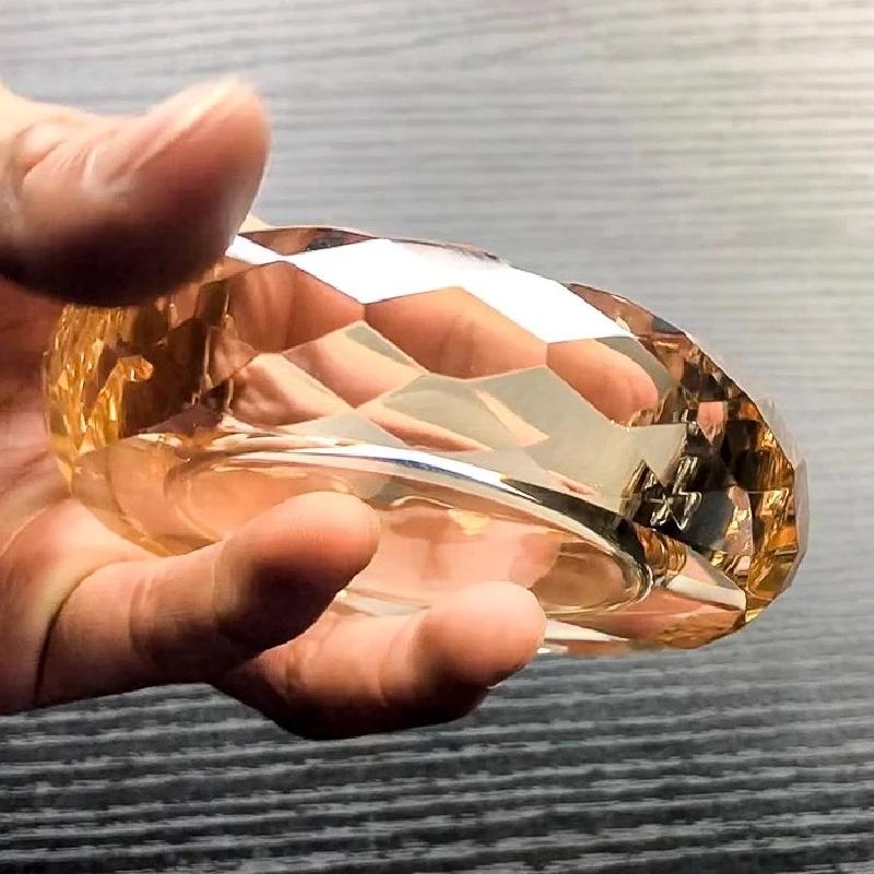 Crystal Glass Ashtray Creative Office Home Hotel Restaurant Round Ashtray Diamond Ashtray Desktop Anti-fly Ash Home Decoration