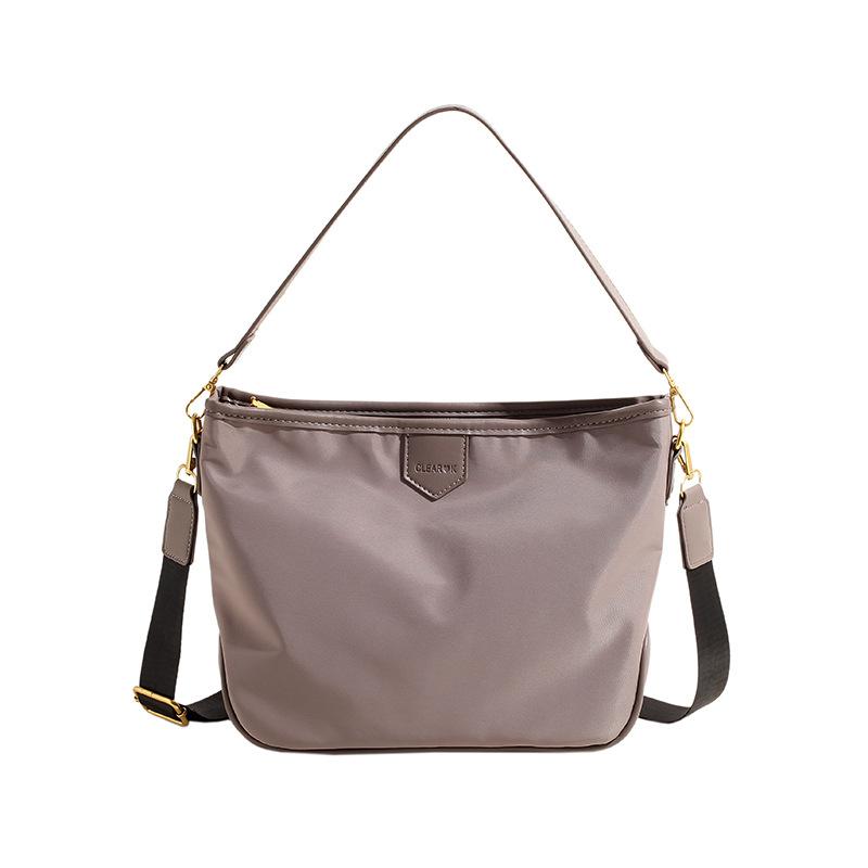 Damentasche Nylon Lässige Pendlertasche Weiche Oberfläche Große Kapazität Schulter Unterarmtasche Einfache Umhängetasche