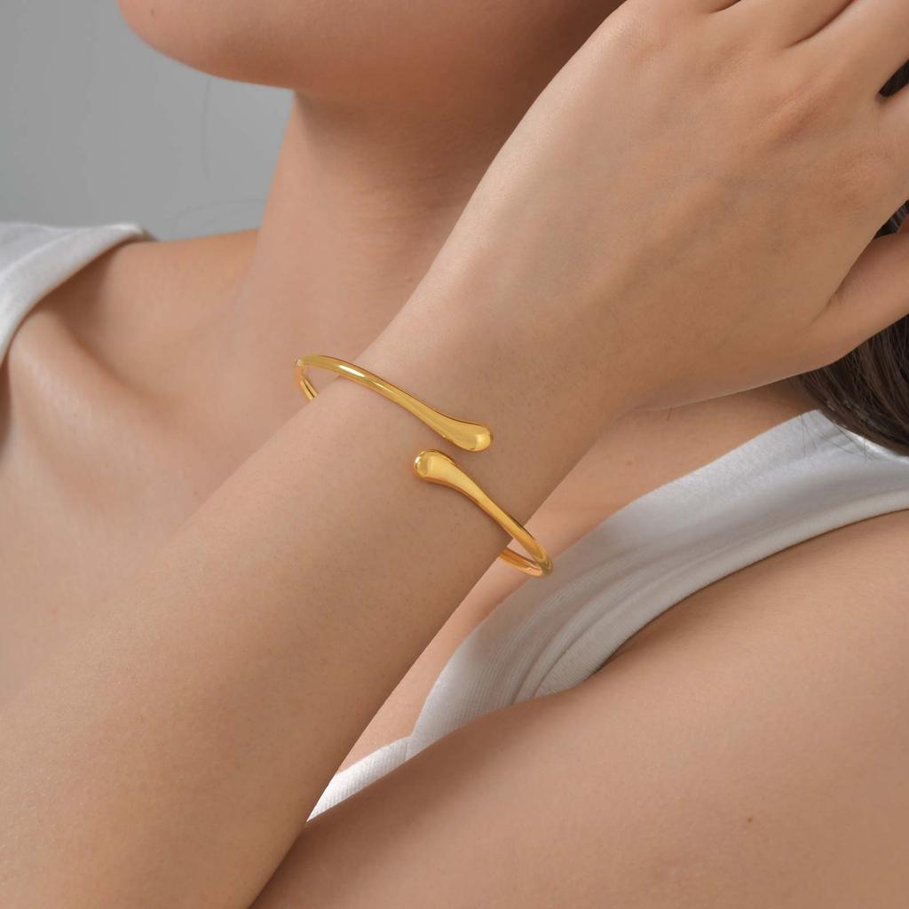 Stainless Steel Water Drop Open Bangle Bracelet for Women Minimalist Gold Color Dainty Wrist Cuff Bracelet Fashion Jewelry Gift
