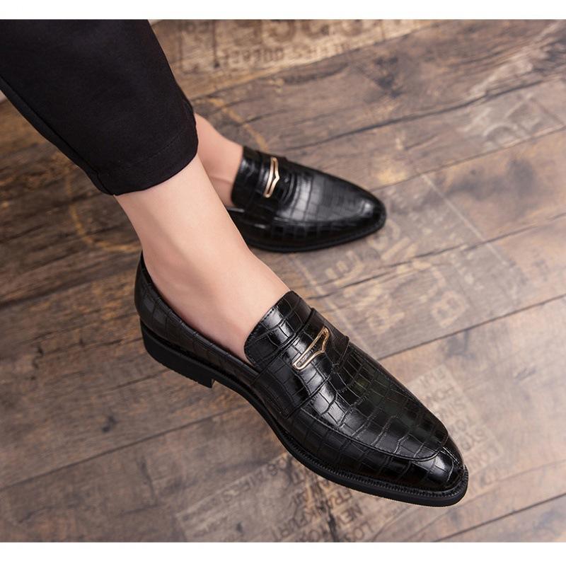 

Leather shoes men s business dress pointed casual shoes British heightening men s shoes winter 2025 leather shoes 48 синій
