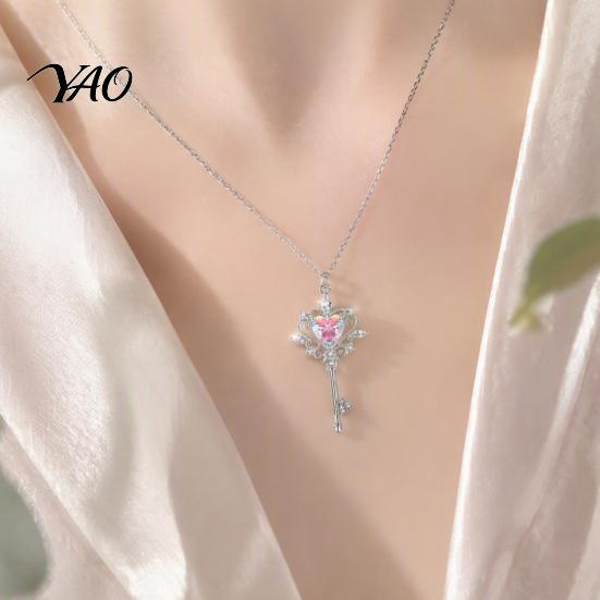 Sweet And Cool Aesthetic Accessories Magic Key Pendant Necklace, Pink Cubic Zirconia Heart Delicate Collarbone Chain for Girls Rhinestone Fairy