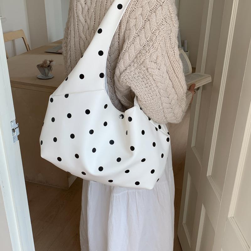 Japanese Polka Dot Large Capacity Tote Bag for Women 2026 New Versatile Commuter Underarm Bags Casual Red One Shoulder Handbag