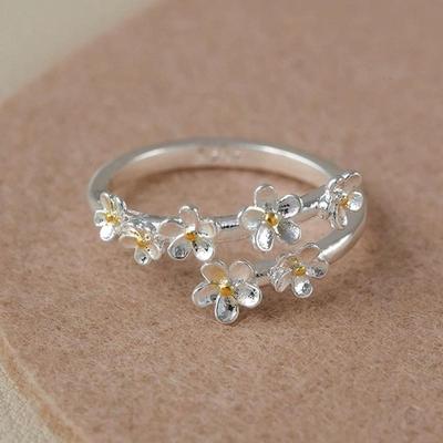 Exquisite verstellbare Blumenringe