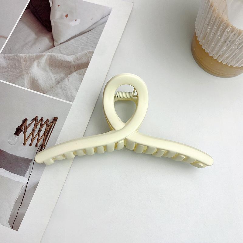 

Large 13cm Matte Shark Hair Clip: Korean Style Celebrity-Inspired Ponytail Accessory слоновая кость