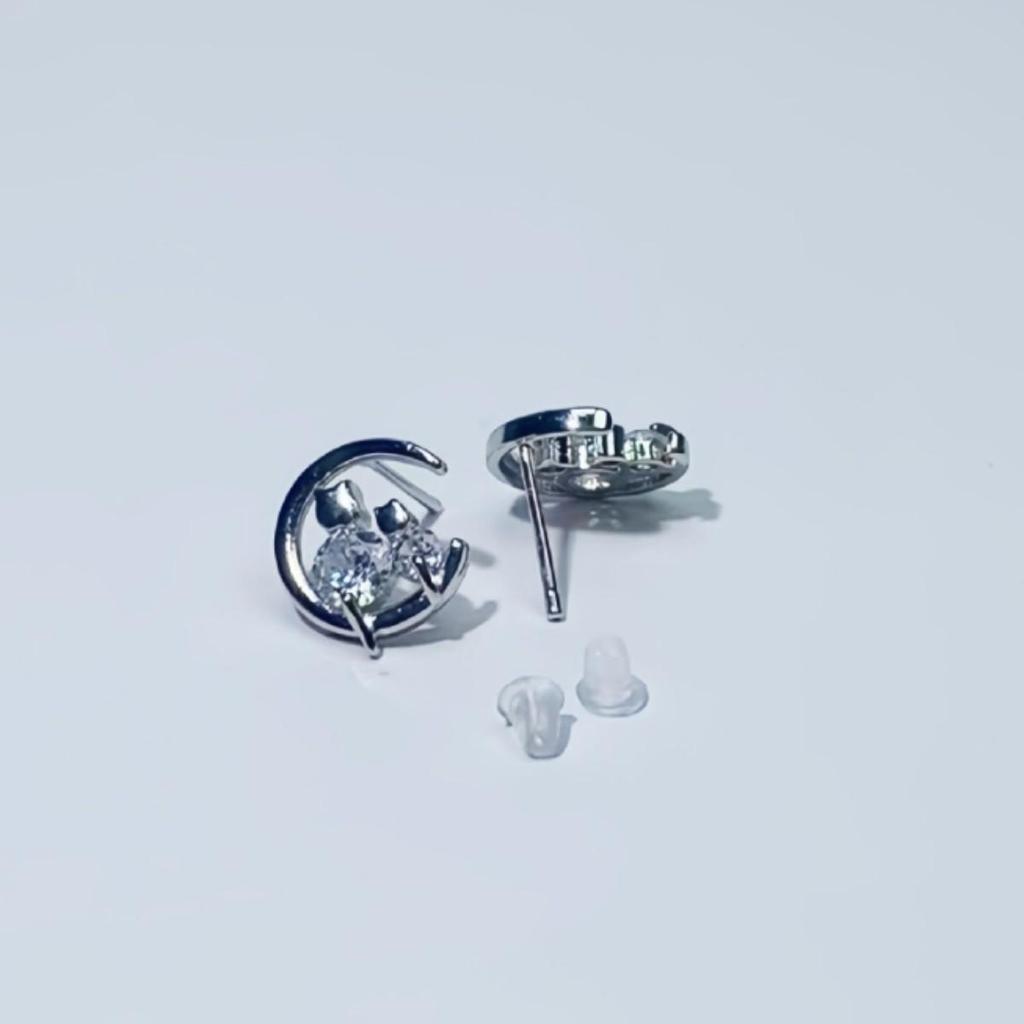 Wan Yue Rhinestone Kitten Earrings - Elegant, Fashionable Women's Jewelry