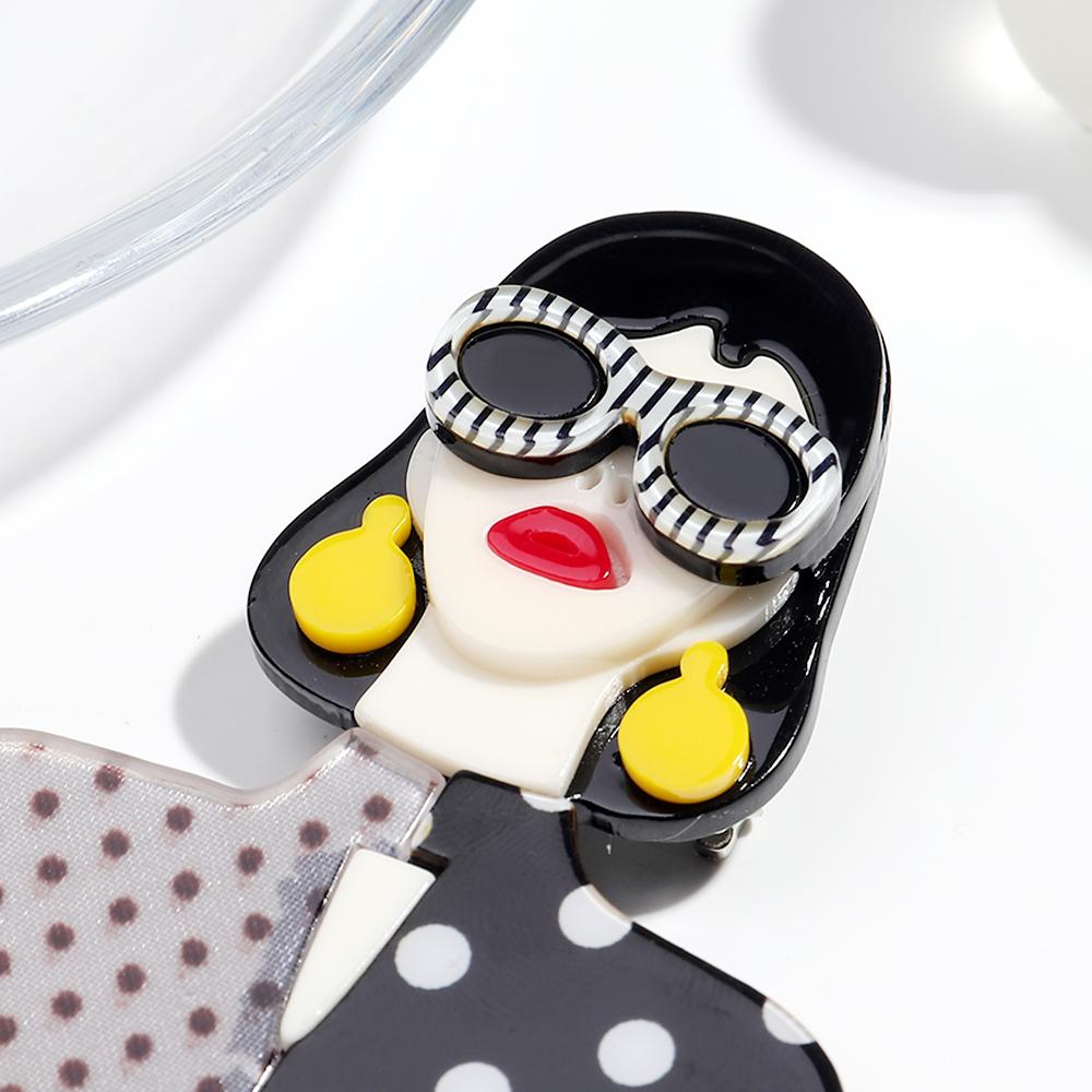 New Fashion Lady Acrylic Brooches for Women Grace Sunglasses Female Figure Badge Pins Office Jewelry Clothes Accessories Gift
