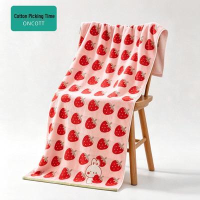Strawberry Jacquard 100% Cotton Large Soft Bath Towel, Skin-Friendly & Absorbent, Ideal for Home Use or As a Couple's Gift.