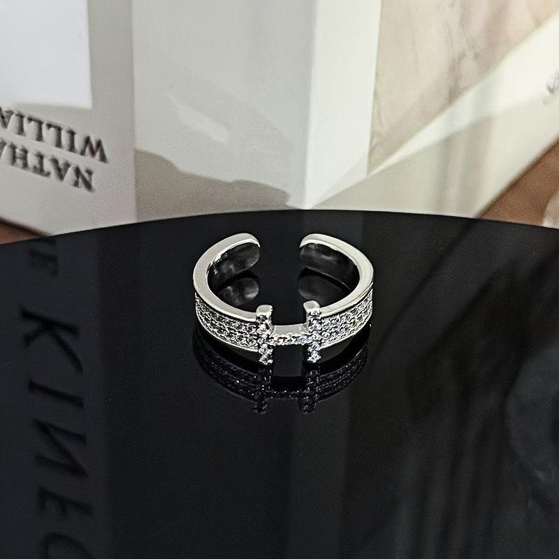 Temperament Geometric Light Luxury High Sense Full Of Diamond Rings, Women'S Cold Wind Niche Fashion Exquisite Folding Index Finger Ring