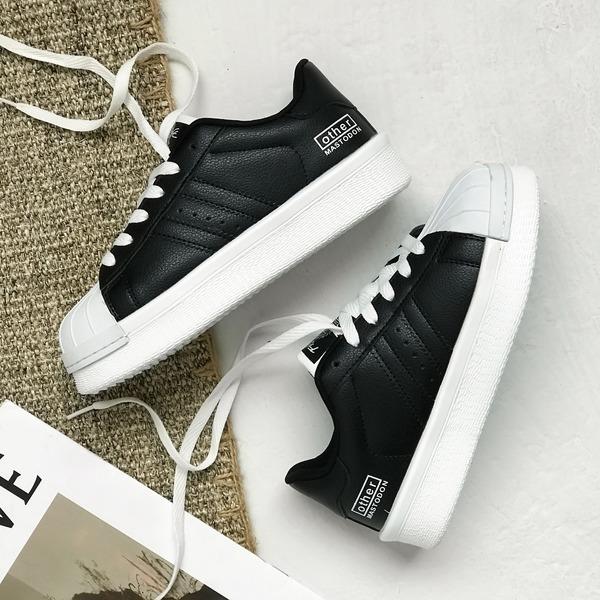 trendy sneakers head