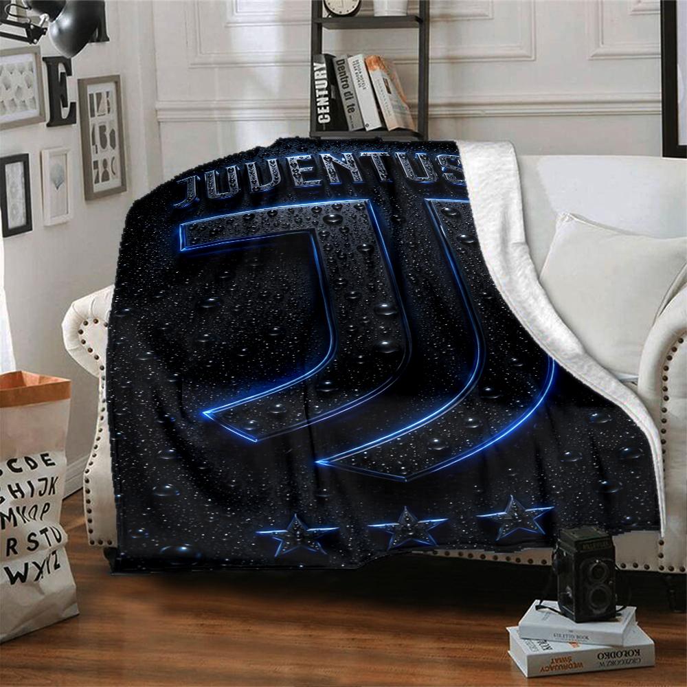 Decke mit Juventus Fußballclub Thema Aufdruck - Perfekt für Sofa, Bett, Reisen & Outdoor | Maschinenwaschbar, Gemütlich & Langlebig.
