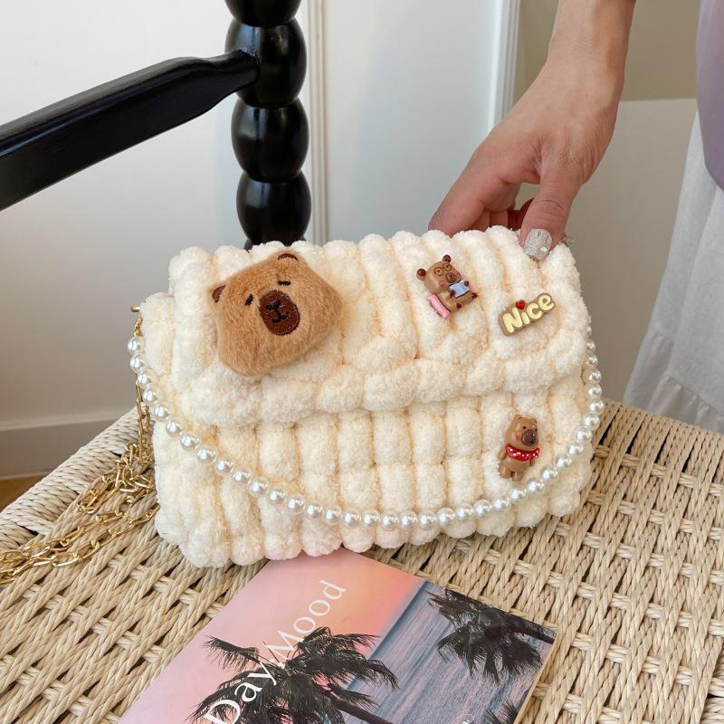 Capybara Hand-Knitted DIY Crossbody Bag Kit - Perfect Gift for Girlfriend