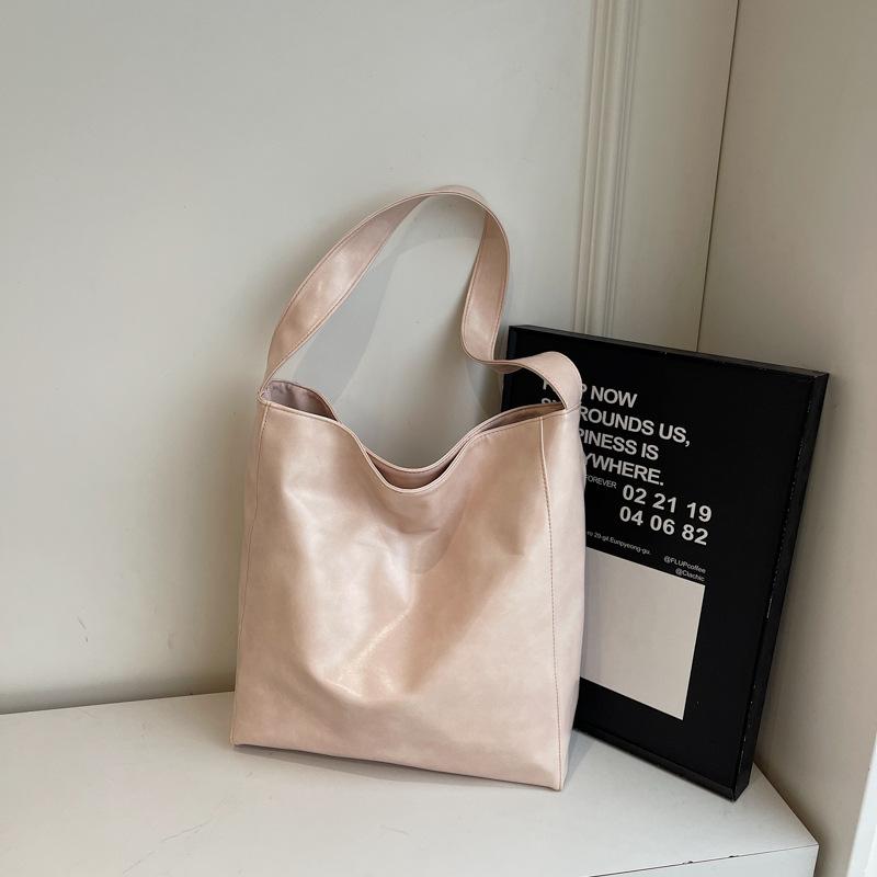 Fashion Temperament Commuter Tote Bag Women's New Fashion Casual Shoulder Bag Trend Simple Messenger Bag
