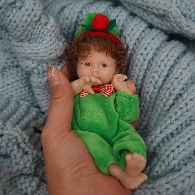 6 İnç Mini Aptalca Sevimli Yeniden Doğuş Bebeği Yumuşak Dokunuş Tam Vücut Vinil Katı Yeniden Doğmuş Bebekler Çocuklar için Giyim Noel Tulumu Simülasyon Bebek Çocuk Sürpriz Hediyeleri