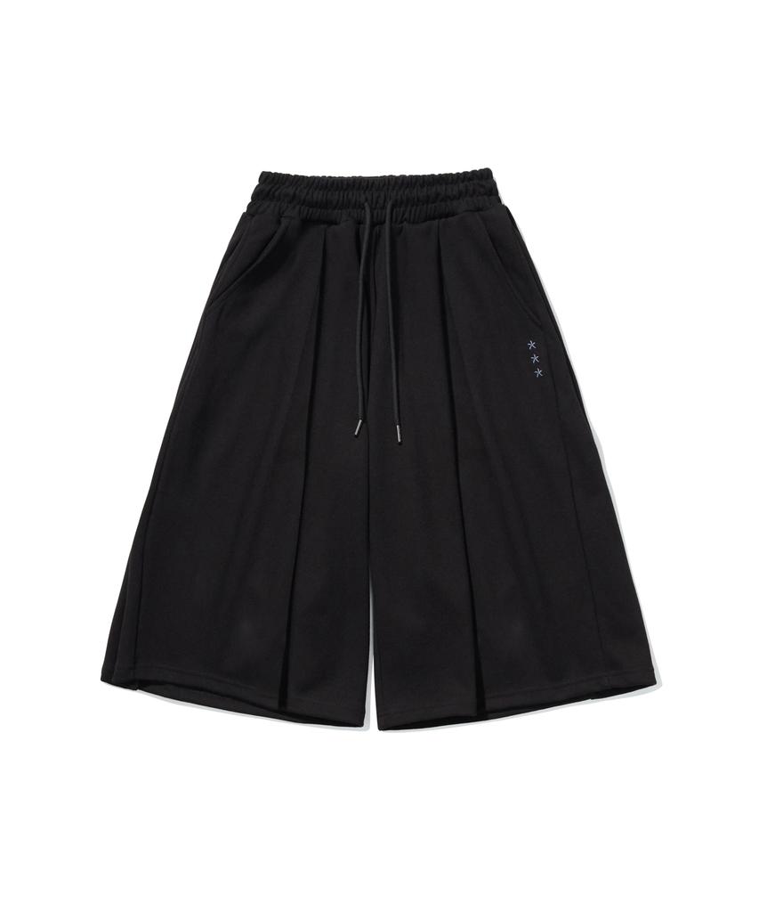 1993STUDIO Wide Balloon Pintuck Sweat Bermuda Pants_Black
