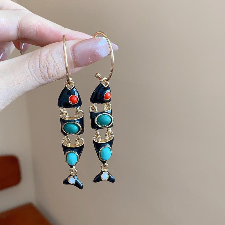 Silver Needle High-End Tassel Earrings – Elegant, Fashionable, Simple Design with a Unique Touch.
