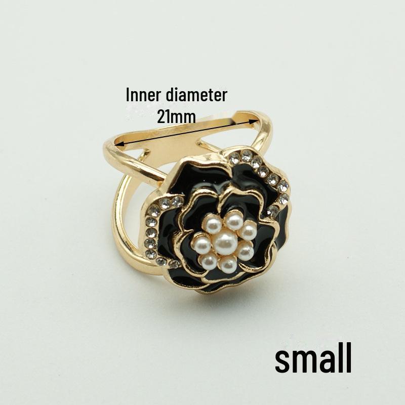 "Pearl Silk Scarf & Coat Buckle - High-End Korean Dual-Purpose Accessory"