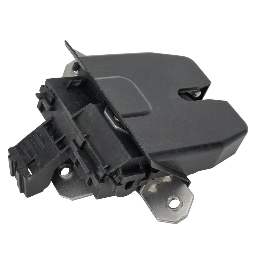 Tailgate Boot Lid Lock For Volvo S40 V50 2004-2012 31335047/31335870/31335045 Car Accessories Black