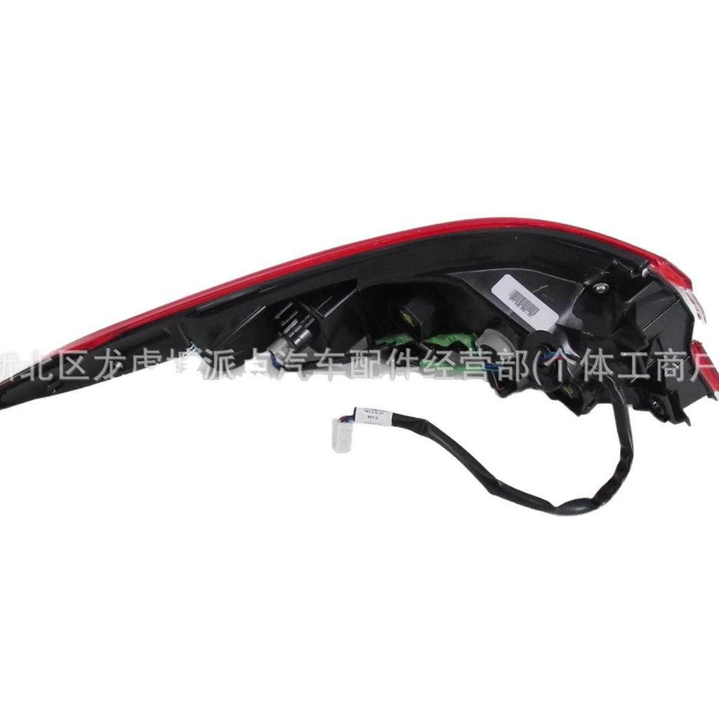 Fit for 2018-2020 Camry LE/SE US Taillights, Brake Lights 81550-06840