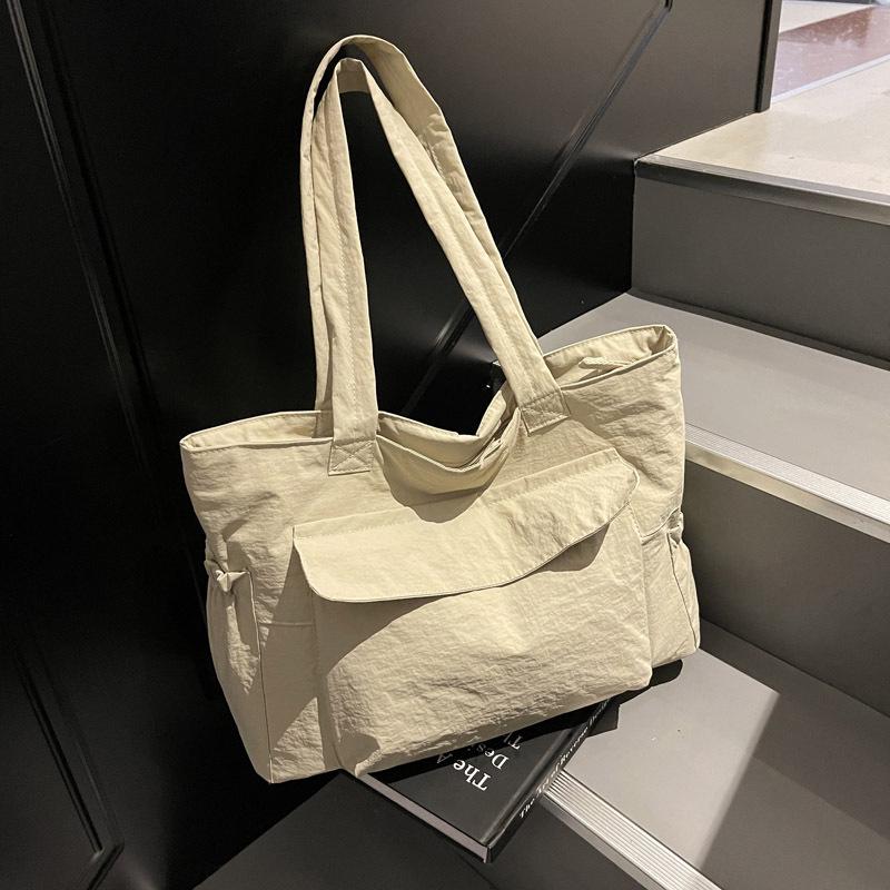 

2025 Trendy Summer Large Capacity Lightweight Literary Style Tote Bag