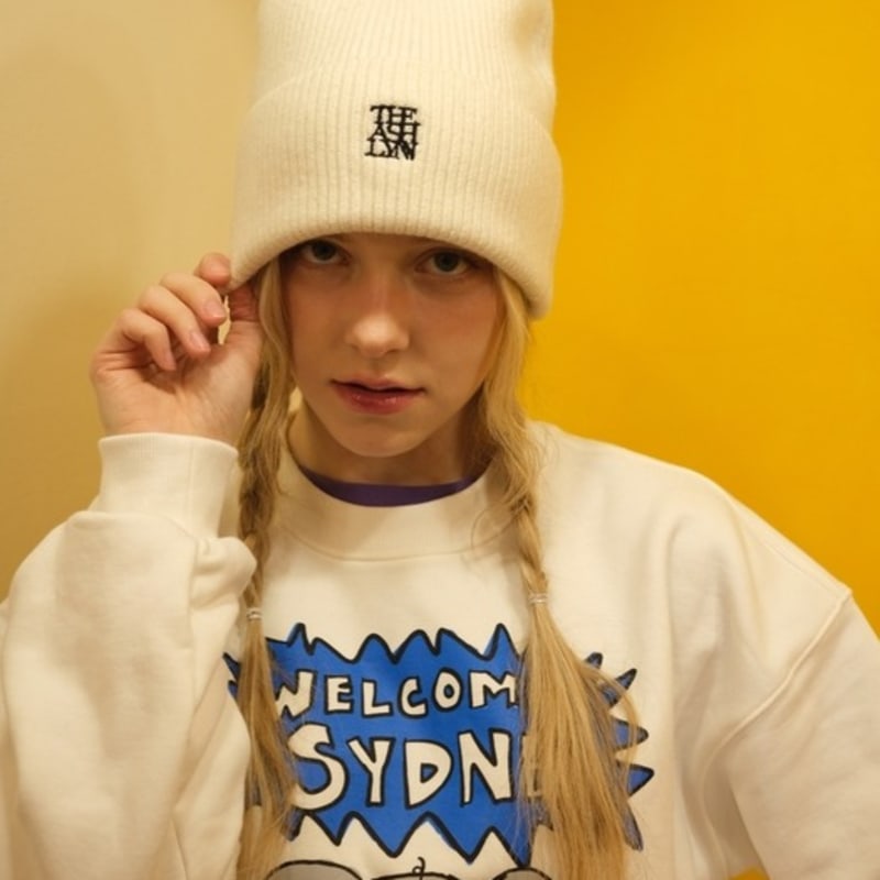 

ШАПКА БИНИ С ЛОГОТИПОМ ASHLYNN [УНИСЕКС]_СЛОНОВАЯ КОСТЬ FREE