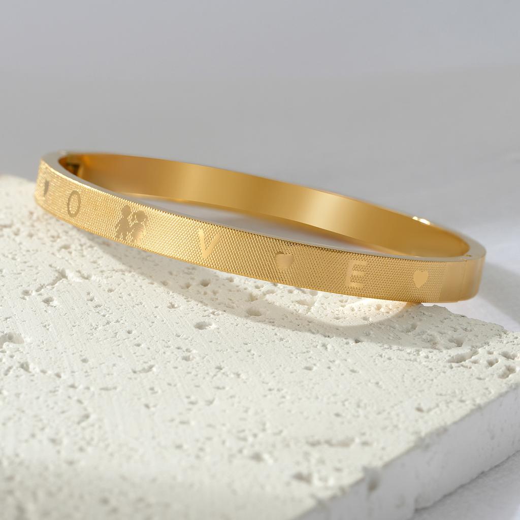 New Titanium Steel Bracelet Creative Corrosion LOVE Pattern Grid Buckle Couple Bracelet Stainless Steel Decoration