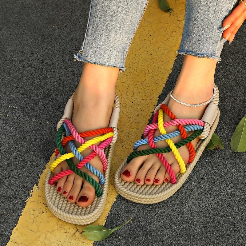 2025 New Casual and Comfortable Shoes for Women Breathable Flat Sandals Strappy Heels Shoes Anti-Skid Beach Sandals Slipper