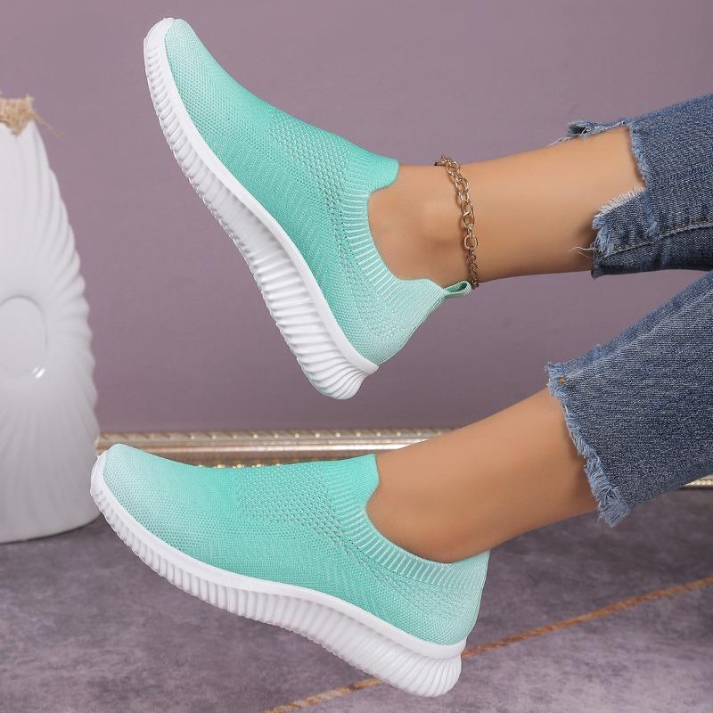 Fashion Women's New Solid Color Casual Breathable Elastic Slip-on Knitted Sneakers