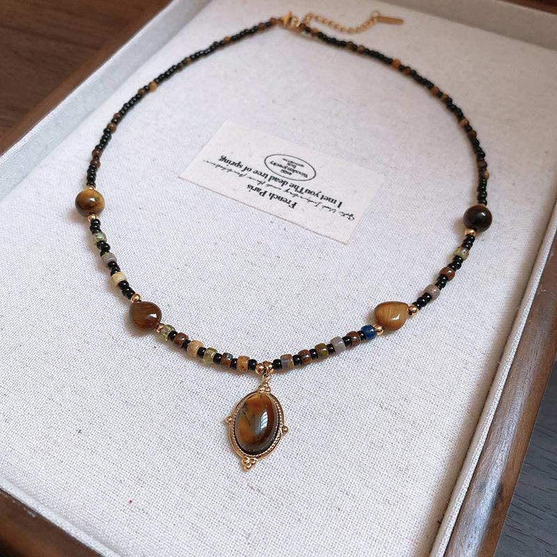 2025 Retro Tiger Eye Necklace: Elegant, Versatile Clavicle Chain with a High-End Luxury Feel
