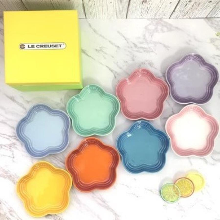 

Маленькая тарелка «Цветок сливы» 5,5 дюйма 14 см, радужная тарелка для соуса, в форме цветка, питомец, постепенно с шипами, костяная тарелка, посуда, керамическая посуда 14cm-a set