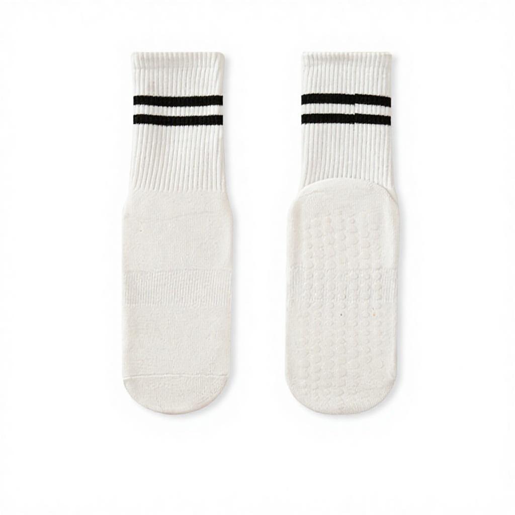 Women's Custom Embroidered Logo Pilates Reformer Socks Knitted Yoga Socks Grip for Autumn Season Crew High Logos Cuff Bottom