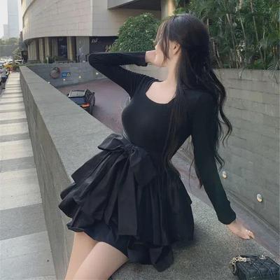 2024 Autumn French Style Square Neck Long Sleeve Dress with Slim Waist and Puffy Skirt
