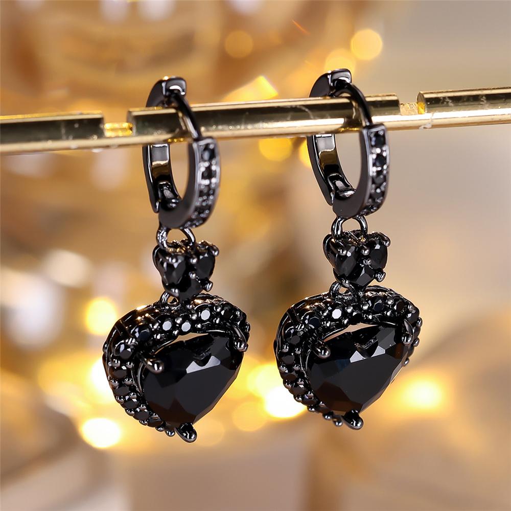 Charm Female Small Black Zircon Stone Heart Hoop Earrings Vintage Fashion Wedding  For Women