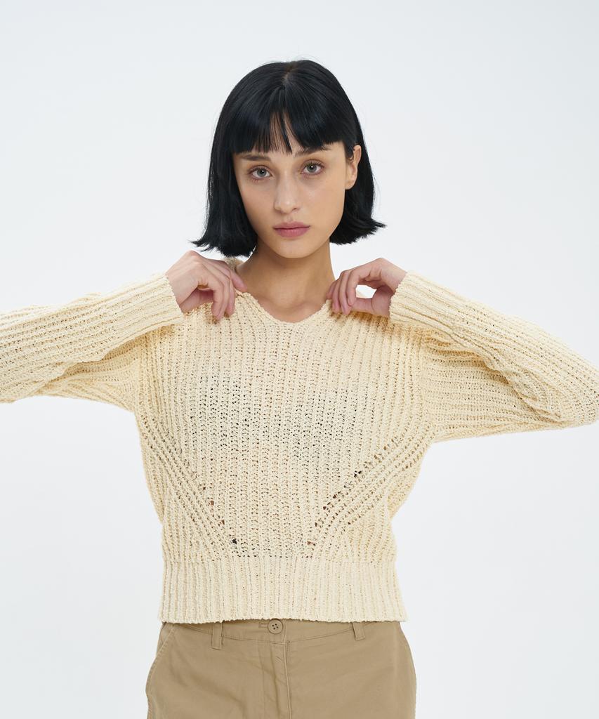 BLOND9 Volume Open Collar Boucle Knit_Ivory