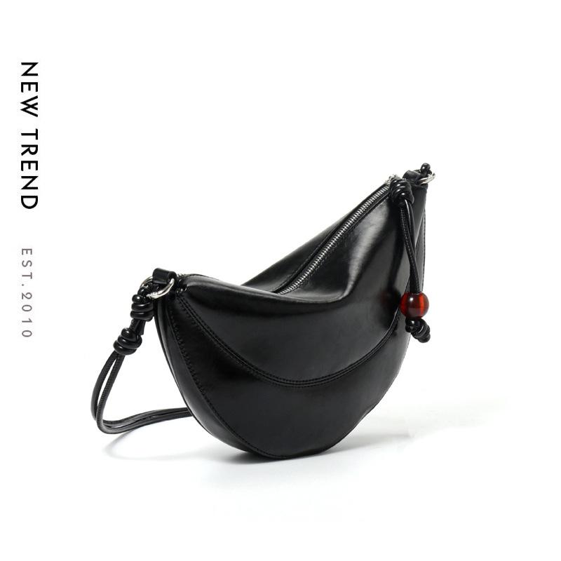 Schoolbag Women's Black Bag Premium Sense Versatile Niche Personality Large Capacity Oblique Span Bag One Shoulder Underarm Bag