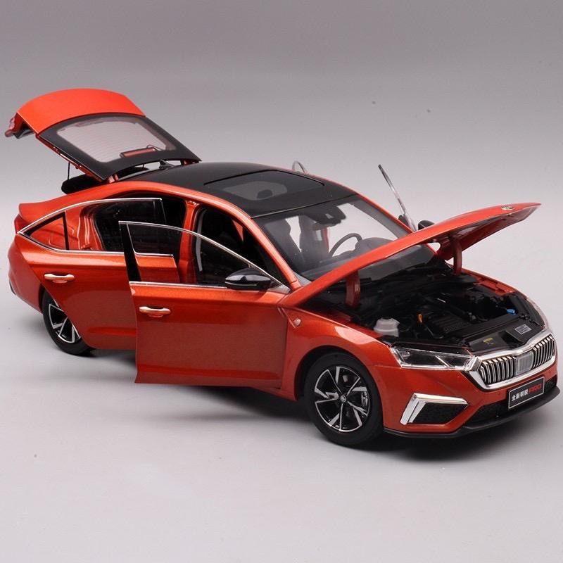 Msdf2 1:18 SKODA Octavia PRO Alloy Car Model Diecast Metal Toy Vehicles Car Model High Simulation Collection Childrens Gift Decoration