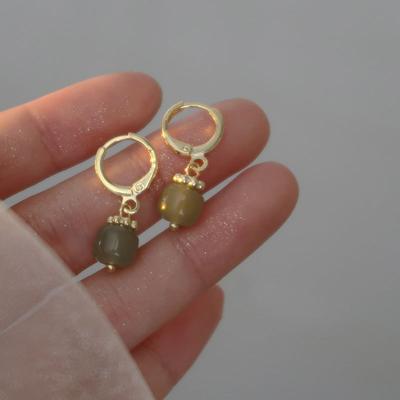 Boutons d'oreille en Jade Hetian pour piercing d'oreille de femme, clous d'oreille design de niche, boucles d'oreilles douces et compactes de style chinois