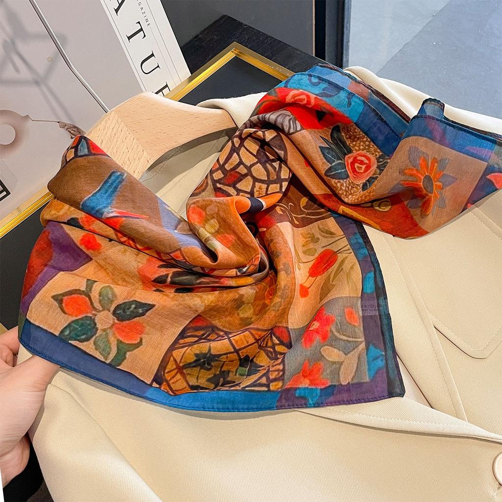 Summer New Fashion Versatile Retro Style Color Matching Printed Silk Scarf Women's Temperament with Age-reducing Headscarf
