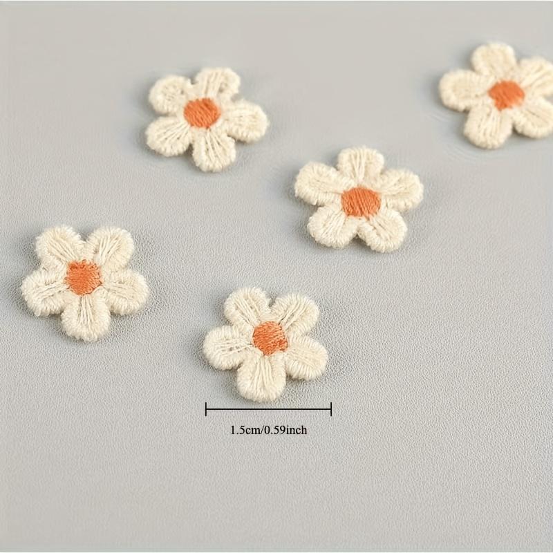 30PCS Multicolor Mini Flower Appliques Embroidered Flower Appliques DIY Clothes Sewing Supplies Headwear Decor Patches