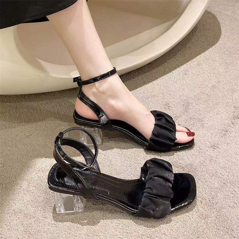 

Sandal girl 2025 summer new pure desire style thick heel middle heel crystal French fairy word with Roman sandals ins 40
