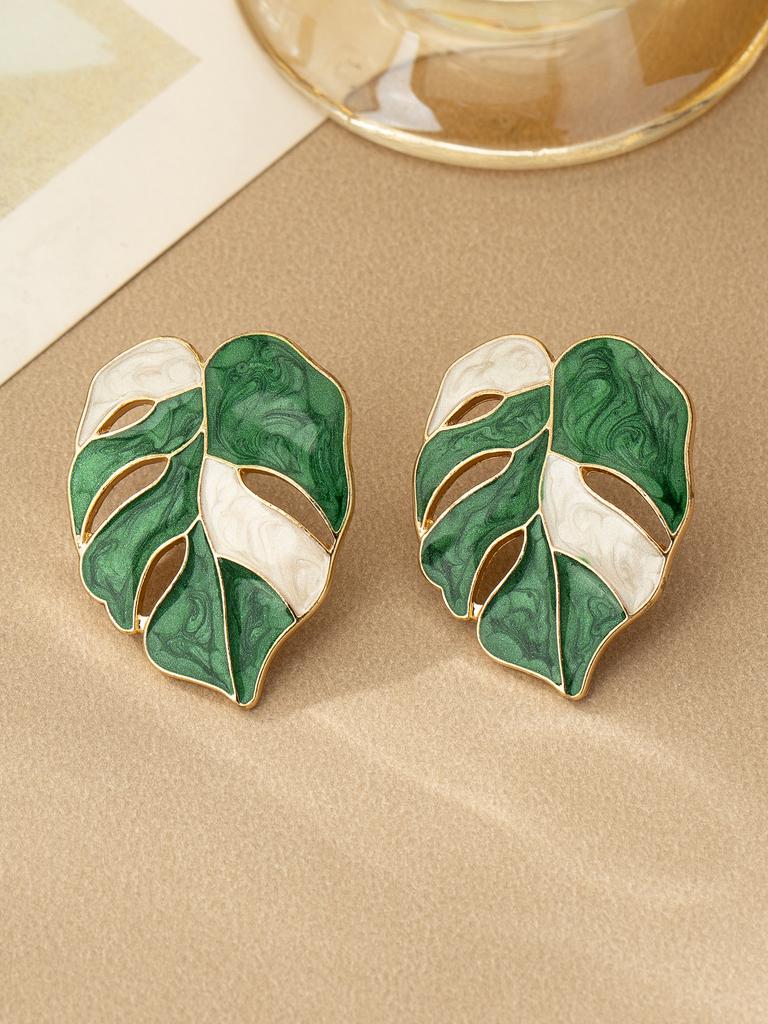 Personalized Leaf Shape Stud Earrings Simple Exquisite Earrings Elegant and Sweet Earrings